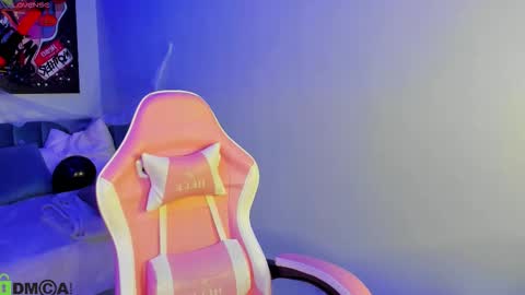 Snapshot of elsa_carterr chatting on November 2, 8:39 am elsa_carterr online show from November 2, 8:39 am