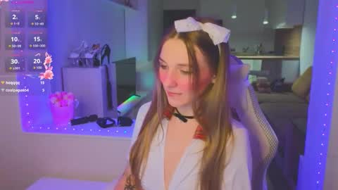 elsa_cute1 online show from March 18, 11:41 pm
