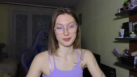 elsaangel online show from December 5, 9:50 pm