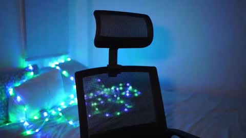 Elsa Thora online show from November 28, 8:33 pm