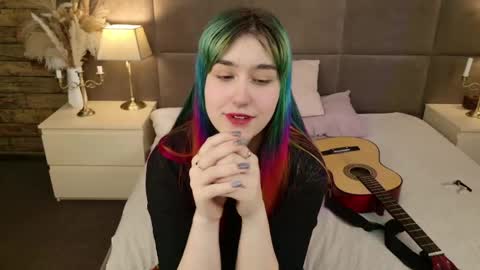Elsie online show from May 12, 5:48 am