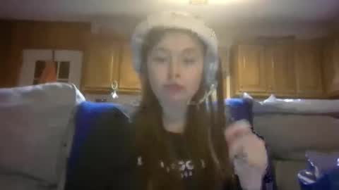 Snapshot of elsierain469 chatting on February 11, 12:26 am Elsie Rain online show from February 11, 12:26 am