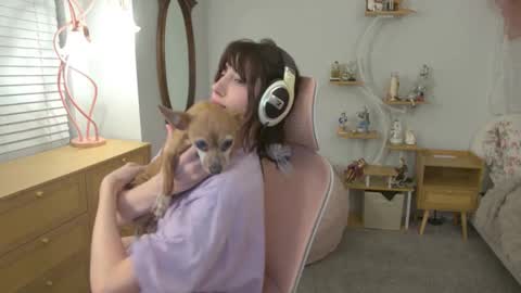 Snapshot of elslove chatting on September 20, 2:23 am ELS online show from September 20, 2:23 am