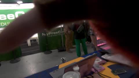 Snapshot of elslove chatting on October 24, 9:44 pm ELS online show from October 24, 9:44 pm