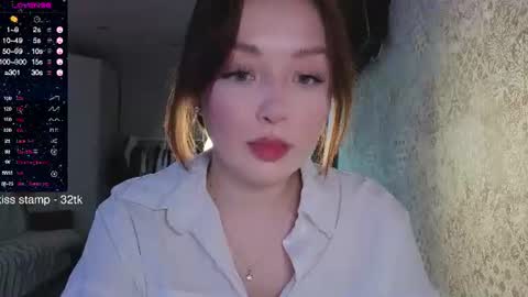 Mia 3 online show from June 11, 3:59 am