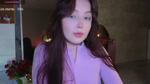 Mia 3 online show from July 23, 8:07 pm