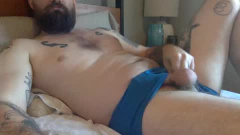 Snapshot of elviscash chatting on October 24, 12:45 pm elviscash online show from October 24, 12:45 pm