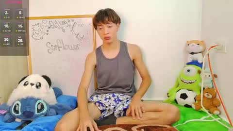  E  L  Y   K  I  N  G   online show from July 29, 8:18 pm