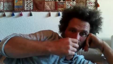 elyjahoye online show from September 17, 10:50 am