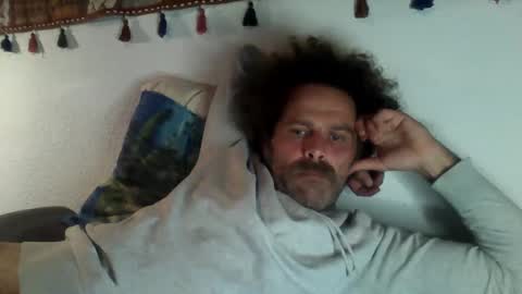 elyjahoye online show from September 24, 8:23 pm