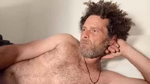 elyjahoye online show from March 29, 9:15 pm