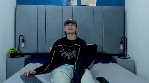 Snapshot of elyoordis chatting on November 4, 9:25 pm elyoordis online show from November 4, 9:25 pm