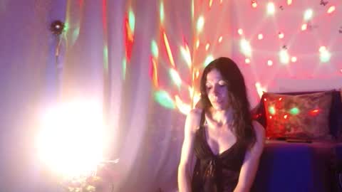 Snapshot of elysasun chatting on October 21, 7:03 pm Elisa online show from October 21, 7:03 pm