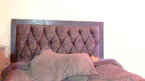 Snapshot of elysey chatting on September 20, 8:37 am Elysey online show from September 20, 8:37 am