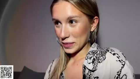 Elysia online show from October 22, 9:36 pm