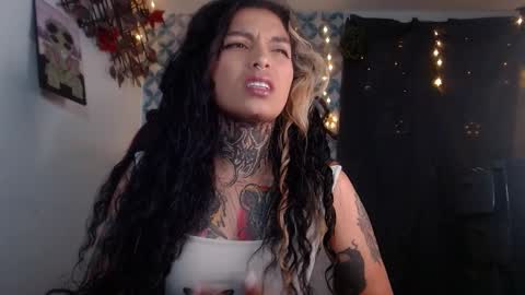 ema_ploxx online show from September 20, 3:29 am