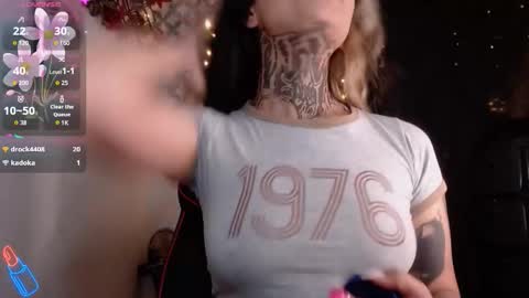 ema_ploxx online show from October 30, 5:42 am