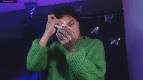 ema_ploxx online show from May 27, 2:19 am
