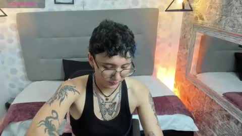 emahills__axelrose online show from October 4, 2:20 am