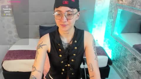 emahills__axelrose online show from October 20, 2:39 pm