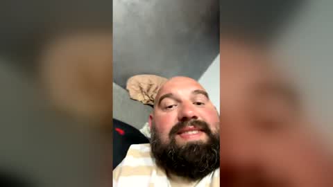 emanuel_berta online show from April 21, 9:39 pm