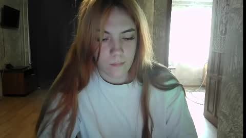 ember__fox online show from June 16, 4:15 am