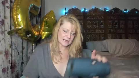 Ember Pheonixxx online show from November 20, 4:23 am