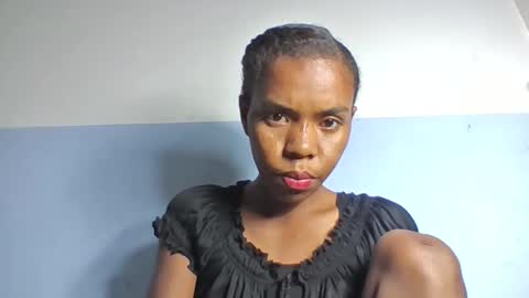 emelie473837 online show from April 1, 3:40 am