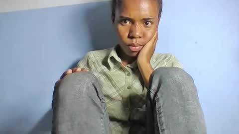 emelie473837 online show from April 9, 3:06 am