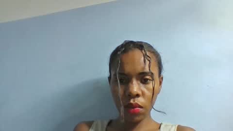 emelie473837 online show from April 11, 7:13 am