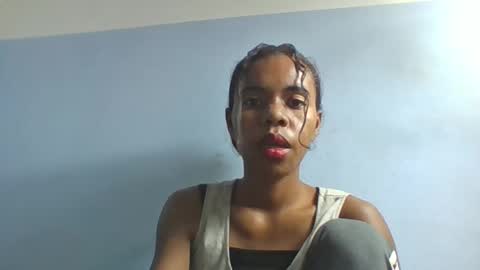 emelie473837 online show from April 11, 7:56 am