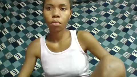 emelie473837 online show from April 14, 3:56 am