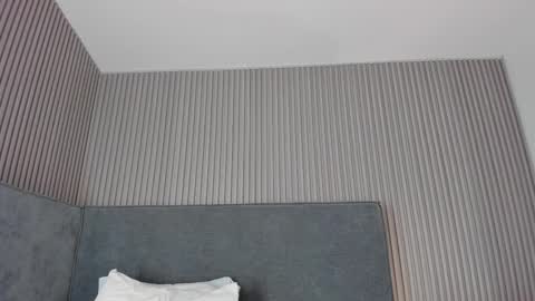 emelie_89 online show from November 4, 12:04 pm