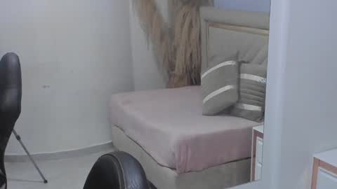 Emily  online show from December 11, 6:47 am