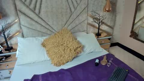 Emely online show from March 28, 4:45 am