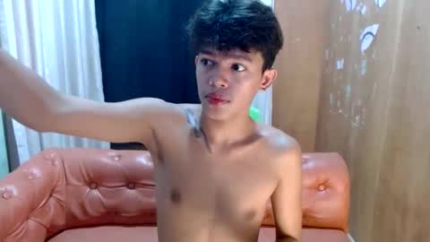 emerald_cummer online show from December 20, 8:10 am