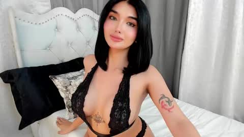 Emerald online show from December 10, 11:51 pm