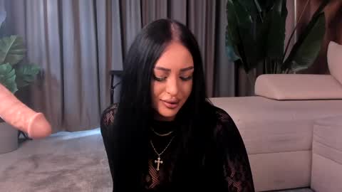 Emerald online show from April 7, 2:28 pm