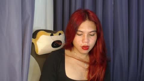 Snapshot of emere_kai_24xxx chatting on July 5, 4:19 am Chelle dont forget to folloe me and thumps up online show from July 5, 4:19 am