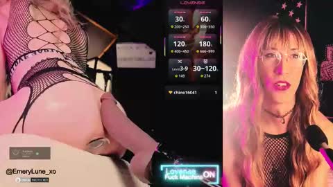 Snapshot of emerylune_xo chatting on December 22, 6:10 am Emery Lune online show from December 22, 6:10 am