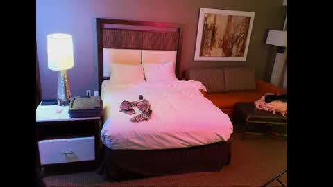 Emery Lune online show from January 9, 10:51 am