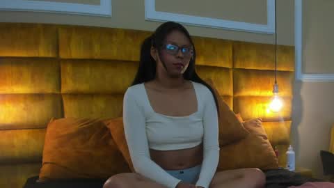 emhavega online show from April 4, 12:57 pm