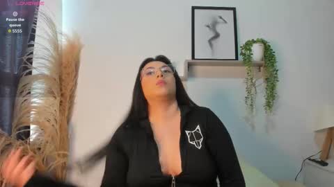 Snapshot of emi_carter chatting on November 26, 6:53 pm emi_carter online show from November 26, 6:53 pm