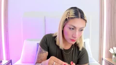 EMILY ROBERTS online show from January 10, 7:37 pm