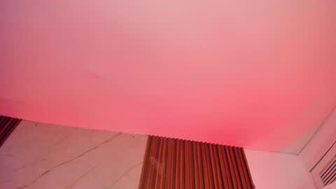 Snapshot of emiilycollins1 chatting on January 10, 12:38 am online show from January 10, 12:38 am