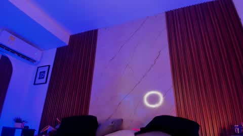 Snapshot of emiilycollins1 chatting on November 5, 11:49 pm online show from November 5, 11:49 pm