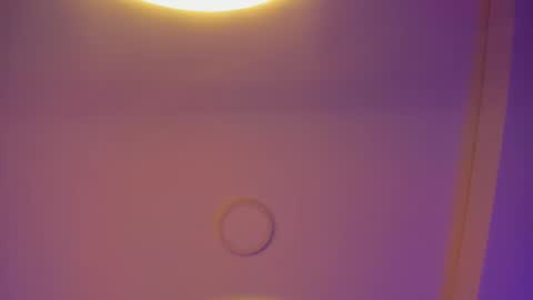 Snapshot of emiilycollins1 chatting on November 25, 10:43 pm online show from November 25, 10:43 pm