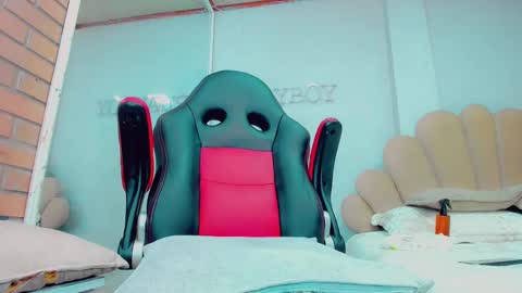 EmillySaenz online show from September 10, 5:24 pm