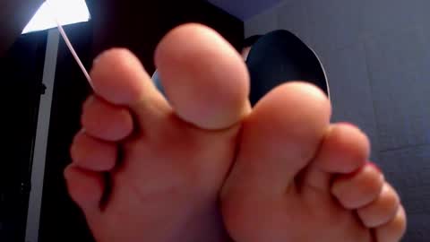 Snapshot of emili_evans_ chatting on December 18, 2:10 am POWERFULL GODDESS EMILI online show from December 18, 2:10 am