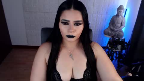 Snapshot of emili_evans_ chatting on February 6, 8:56 pm POWERFULL GODDESS EMILI online show from February 6, 8:56 pm